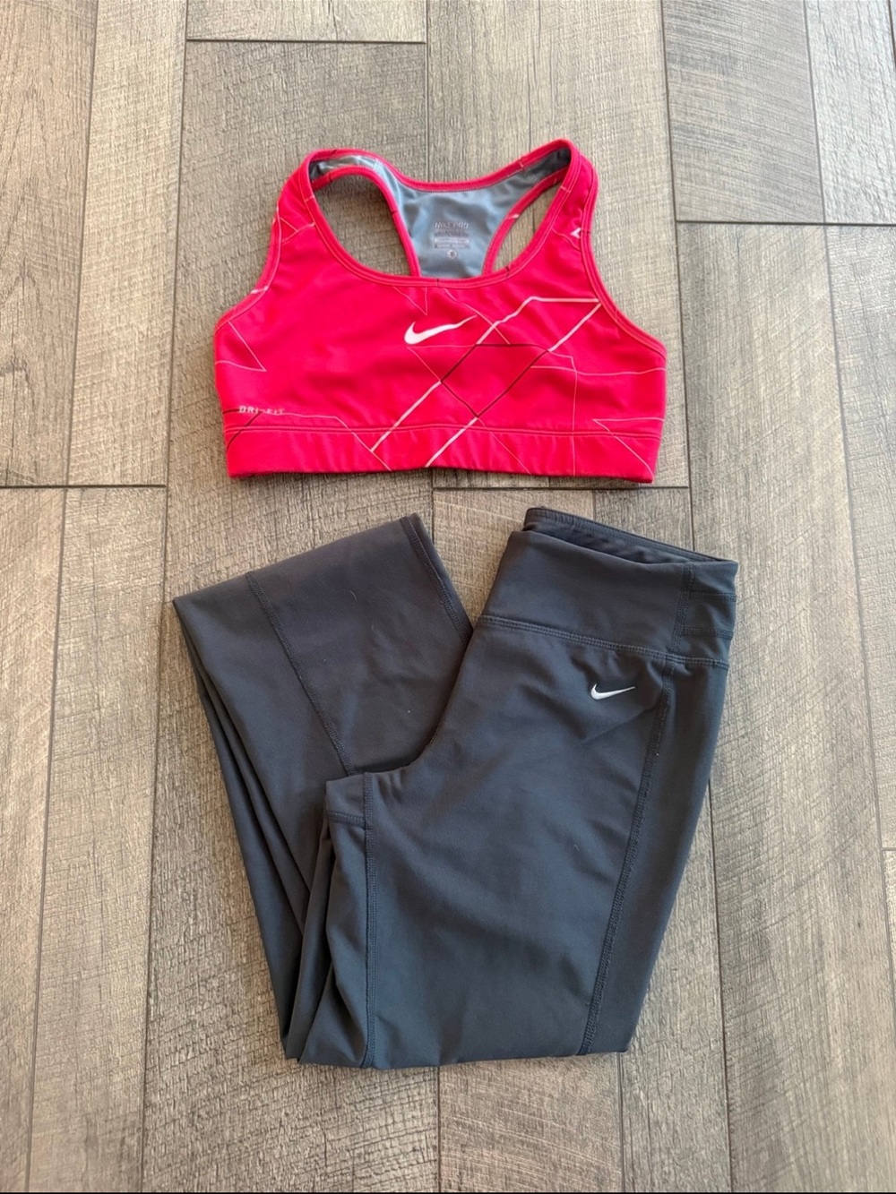 Nike Women's Sports Bra & Yoga Pants